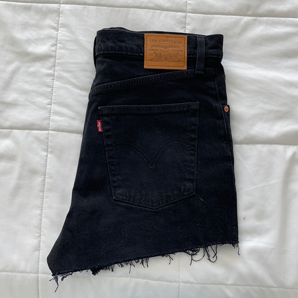 Levi ribcage shorts